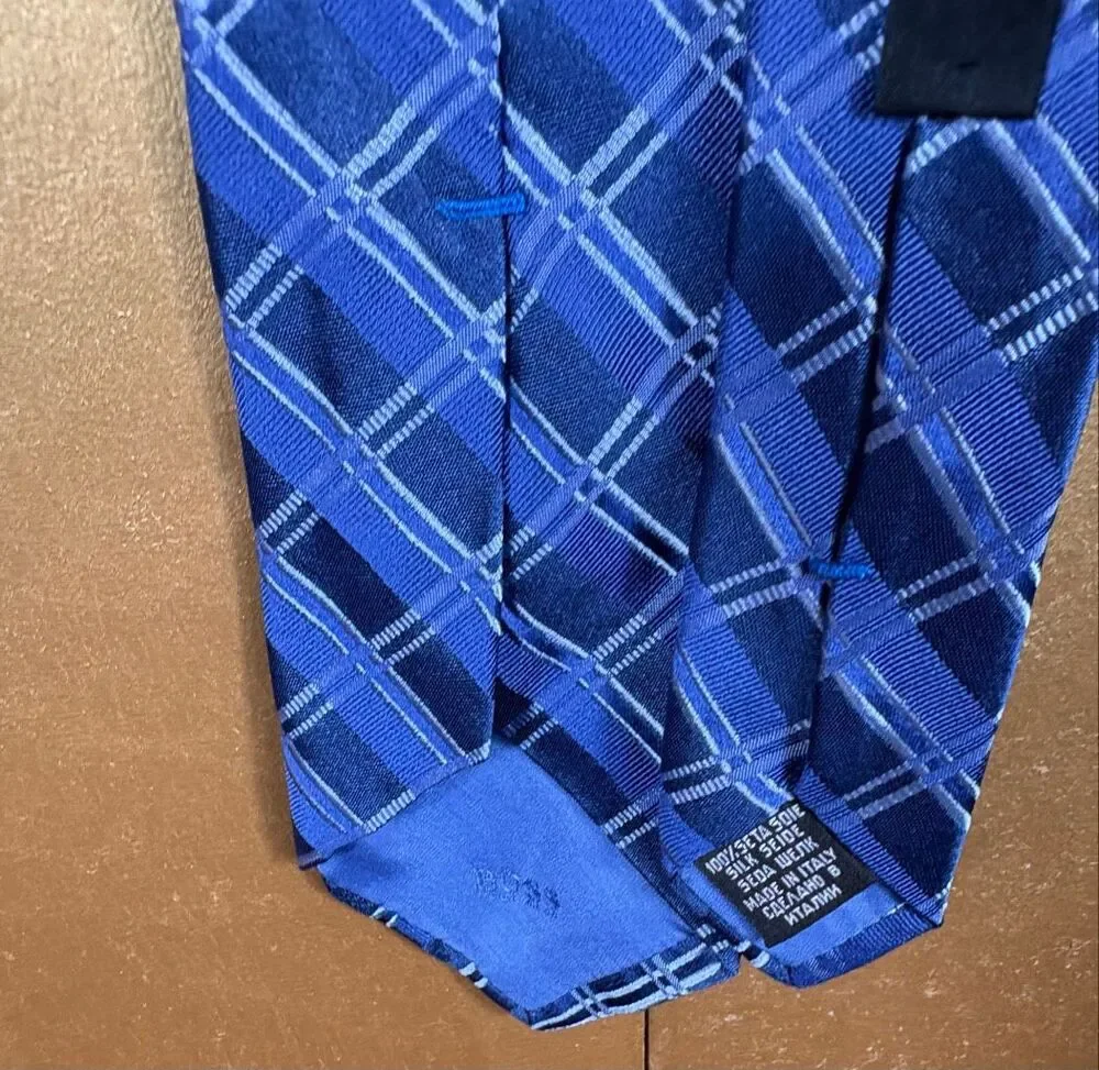 Hugo Boss tie - Picture 5 of 5